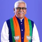 दिवंगत विधायक डोमनलाल कोर्सेवाड़ा का पार्थिव शरीर आज पहुँचेगा छत्तीसगढ़, पैतृक ग्राम भेण्ड्रा में होगा अंतिम संस्कार 